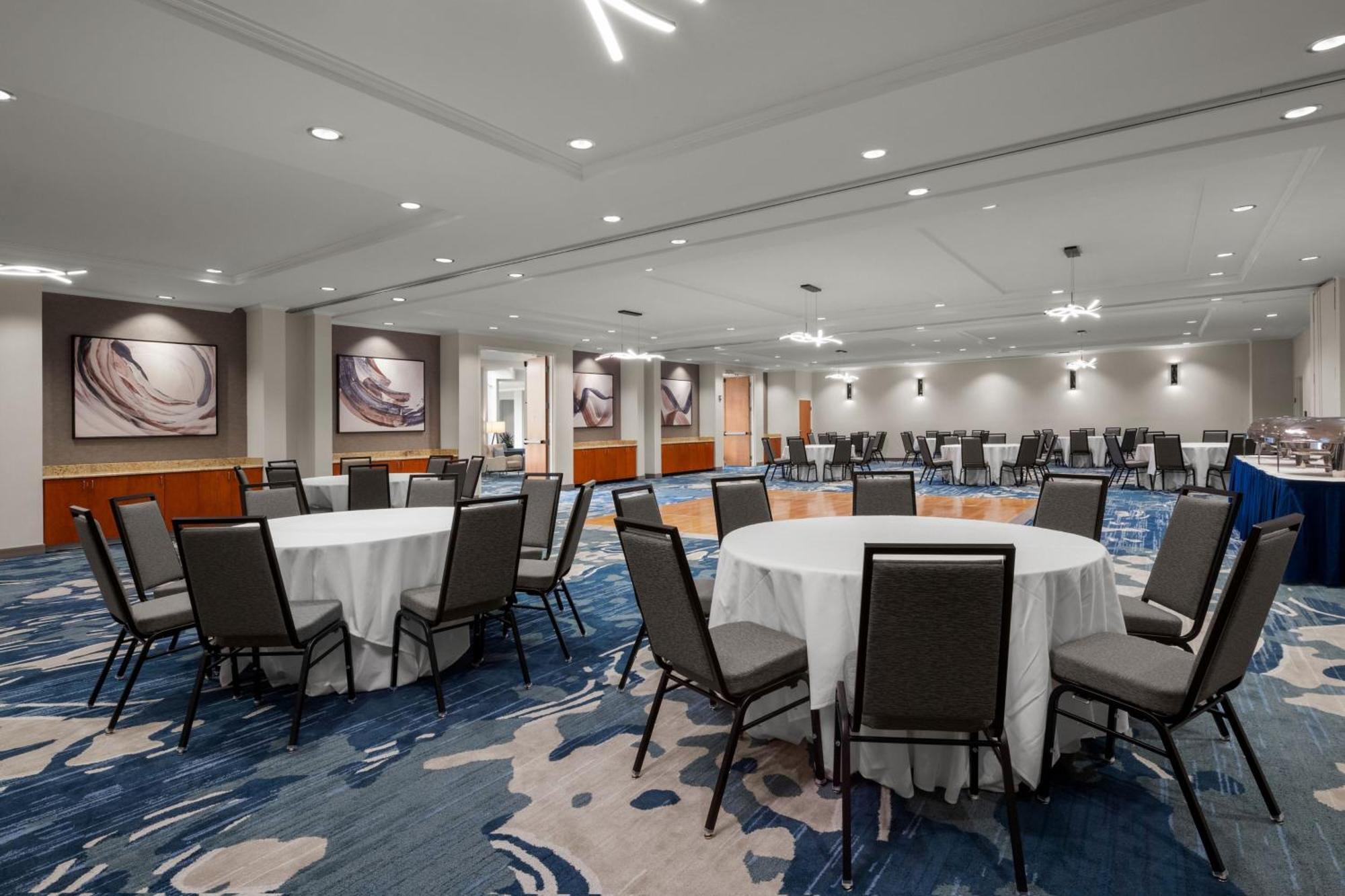 Delta Hotels By Marriott Colonial Heights Esterno foto