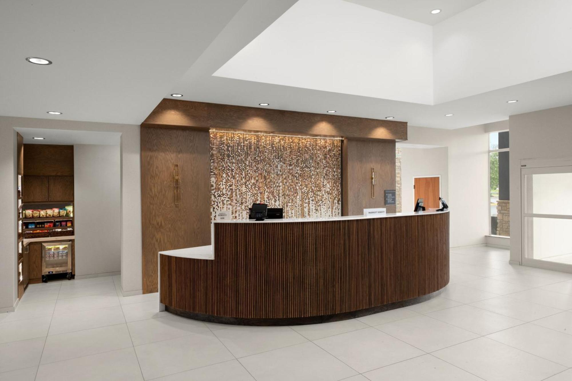 Delta Hotels By Marriott Colonial Heights Esterno foto