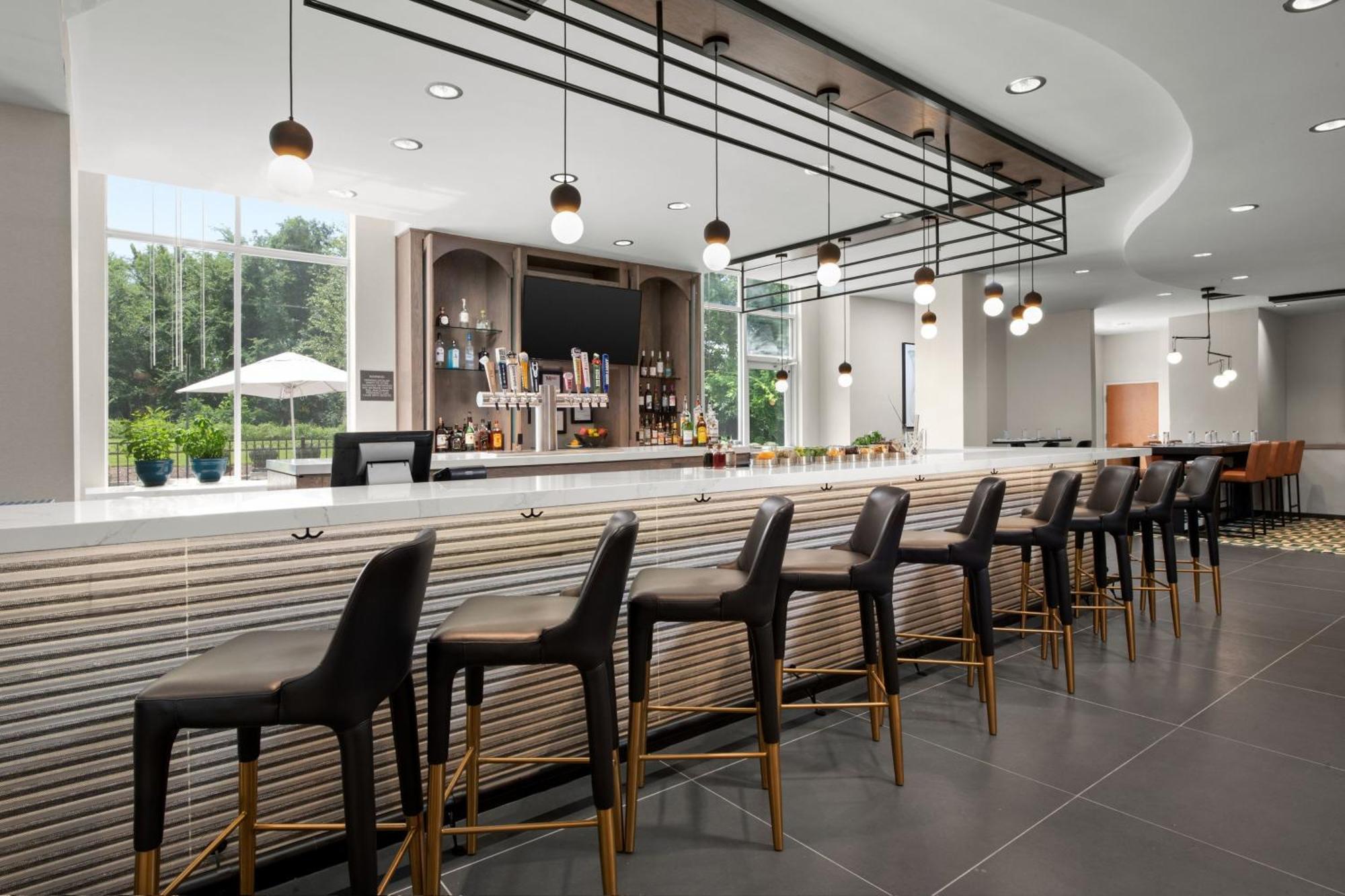 Delta Hotels By Marriott Colonial Heights Esterno foto