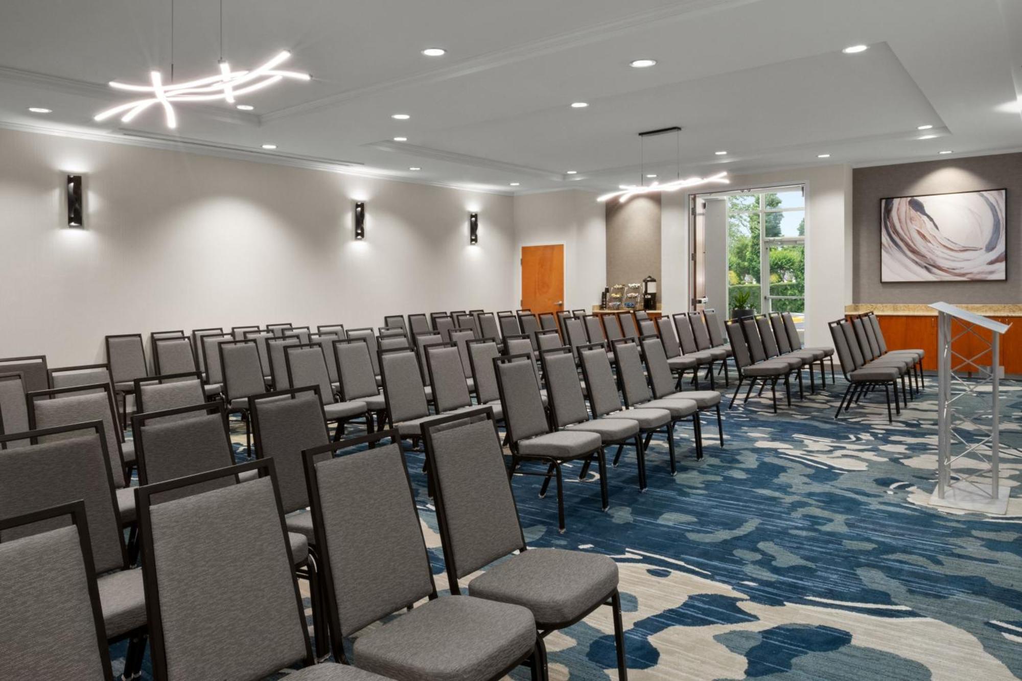 Delta Hotels By Marriott Colonial Heights Esterno foto
